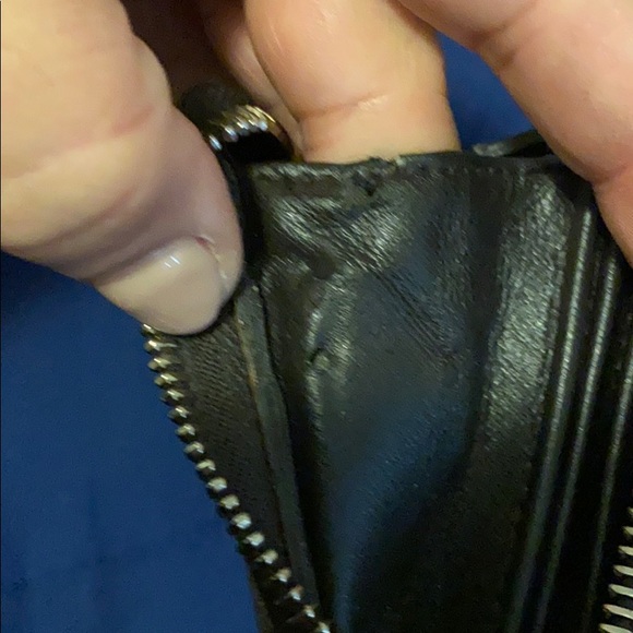 🔥Gucci Wallet🔥 - Picture 6 of 12